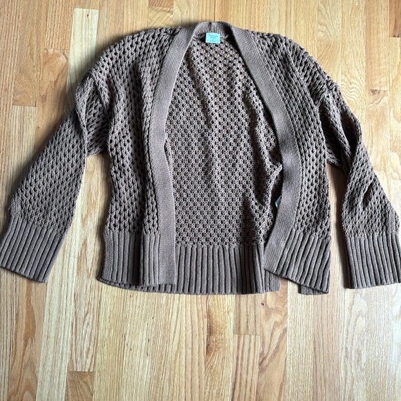 NWOT Abercrombie & Fitch Mesh Stitch Cardigan - Picture 2 of 4